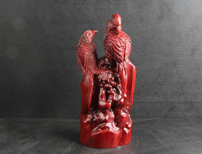 為何小葉紫檀雕刻物件在藝術(shù)品收藏中價值斐然？